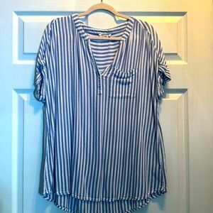 Blue/ White Striped Short Sleeve Blouse V-Neck with Pocket XL BeachLunchLounge